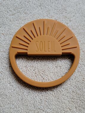 SOLEIL Sun Teether/Handle in Caramel